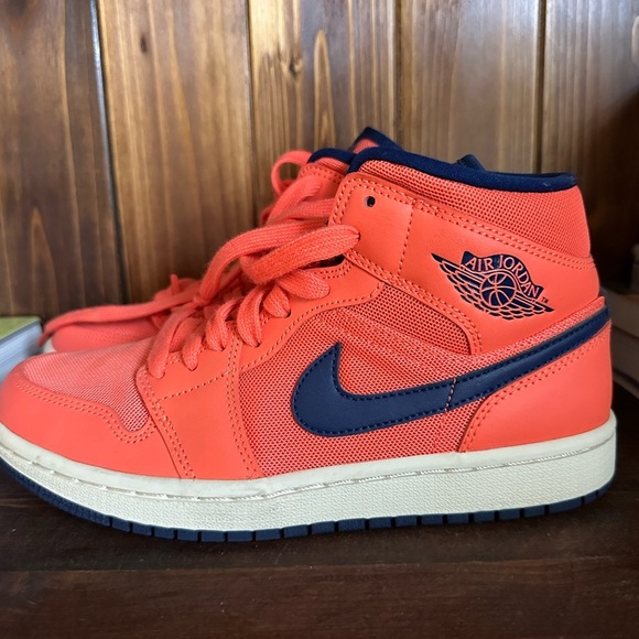 Air Jordan 1 - Mid Women’s - Turf Orange and Navy - Picture 1 of 4